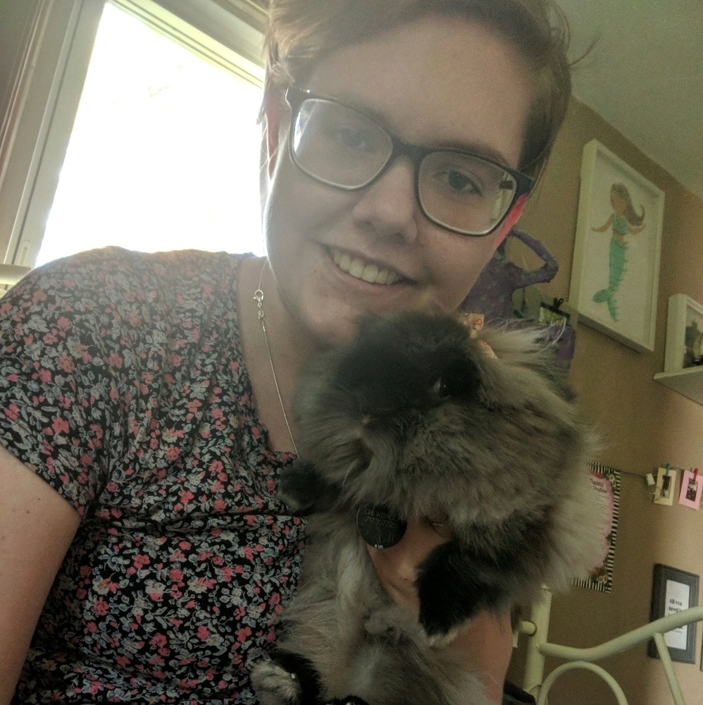 Meet your Posher, Emily